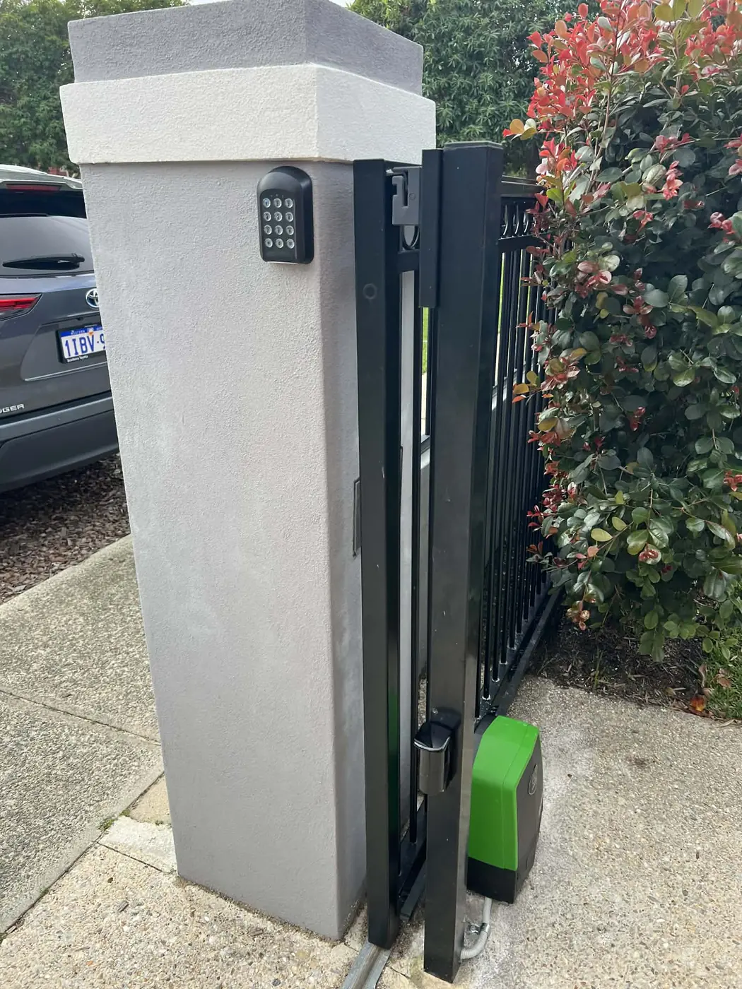 Access keypad and gate motor setup